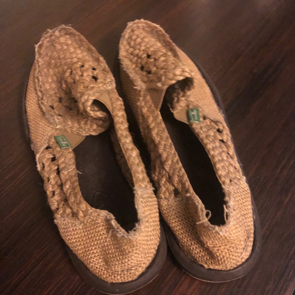 Sanuks